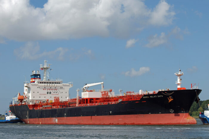 Marine supplies of bitumen to Ukraine increased by 7 times