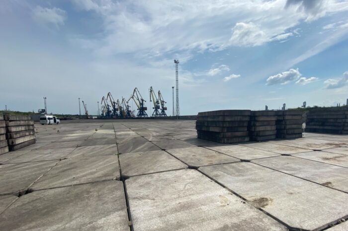 Yuzhny port will complete the construction of a new warehouse in this year