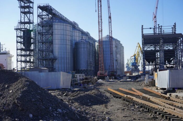 Mariupol port is looking for investors for a grain terminal