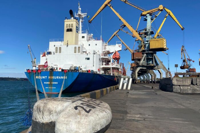 Vessel carrying nickel ore was unloaded in Yuzhny port in record time