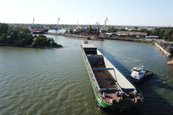 Construction materials stimulate the growth of traffic on the Dnipro, - ARU