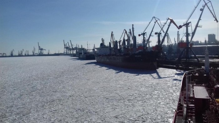 The port of Chornomorsk did not find tugs for icebreaking operations