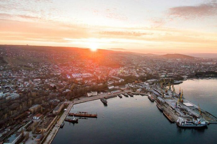 Crimean ports continue to lose cargo turnover
