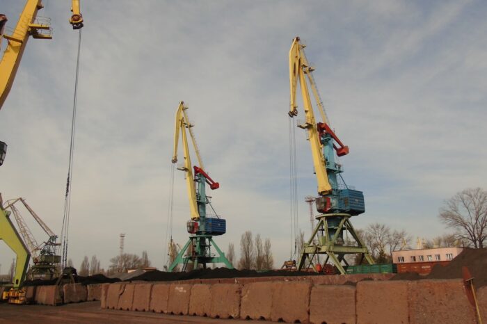 Izmail port will spend almost UAH 40 million on repair of portal cranes