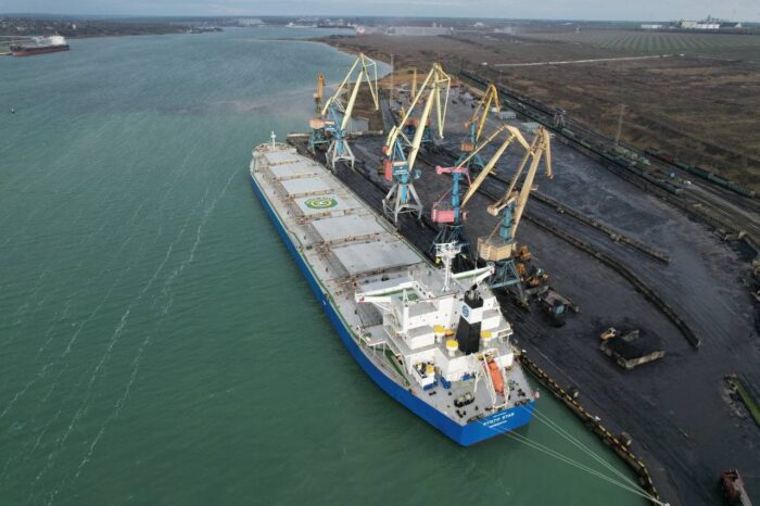 Yuzhny port has accepted the third vessel with coal for Centrenergo