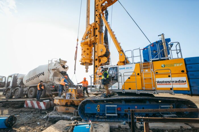 A bridge is being built across the Dniester instead of a ferry crossing