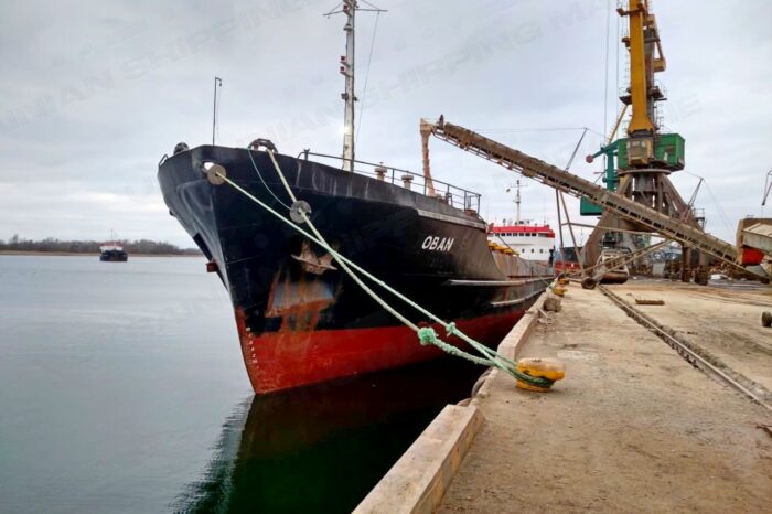 Under siege: the new “owners” of the Kherson port do not let agents third party berth