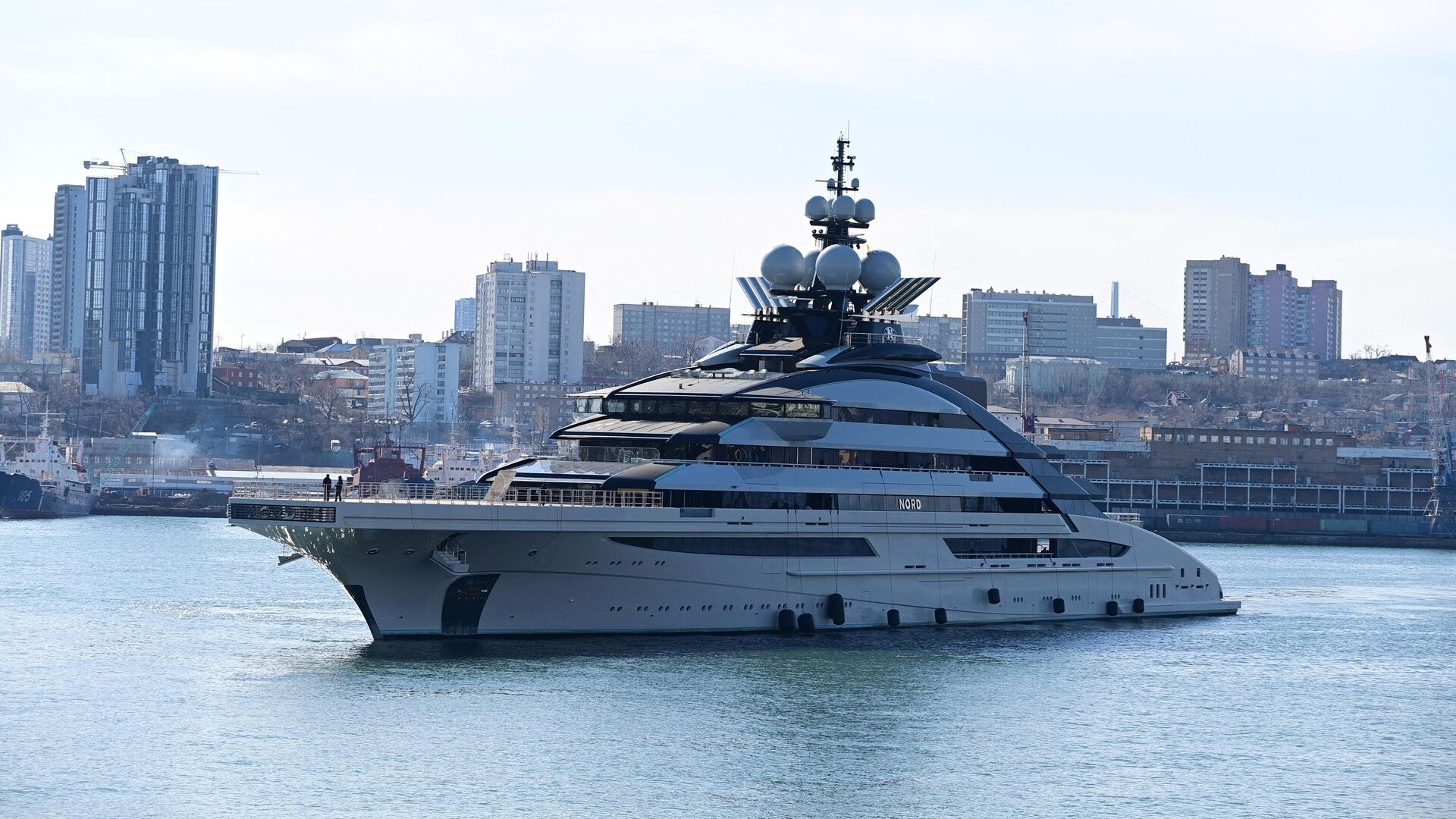 Hong Kong "sheltered" the yacht of a russian oligarch | Ukrainian and ...