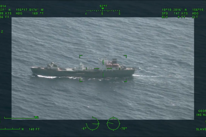 The US discovered a russian reconnaissance ship near the Hawaiian Islands